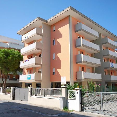 Apartment In Bibione Near Sea Beach Zewnętrze zdjęcie